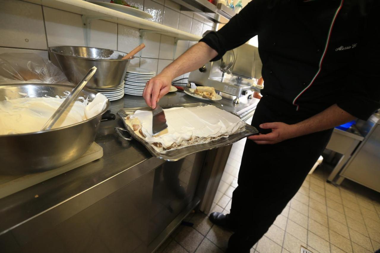 La Locanda Ristorante Pizzeria Garni Ohlstadt Extérieur photo